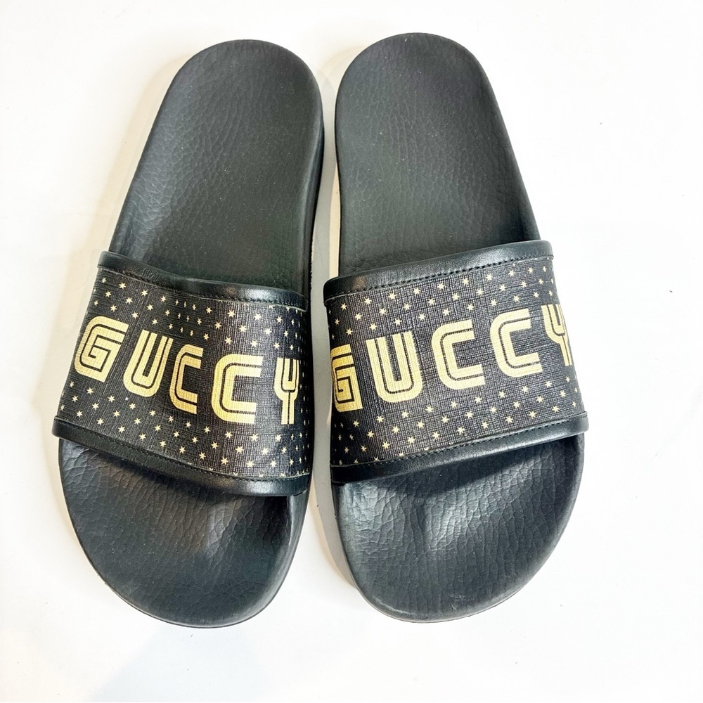 Gucci  | "Guccy" Double G Black Rubber Sandals